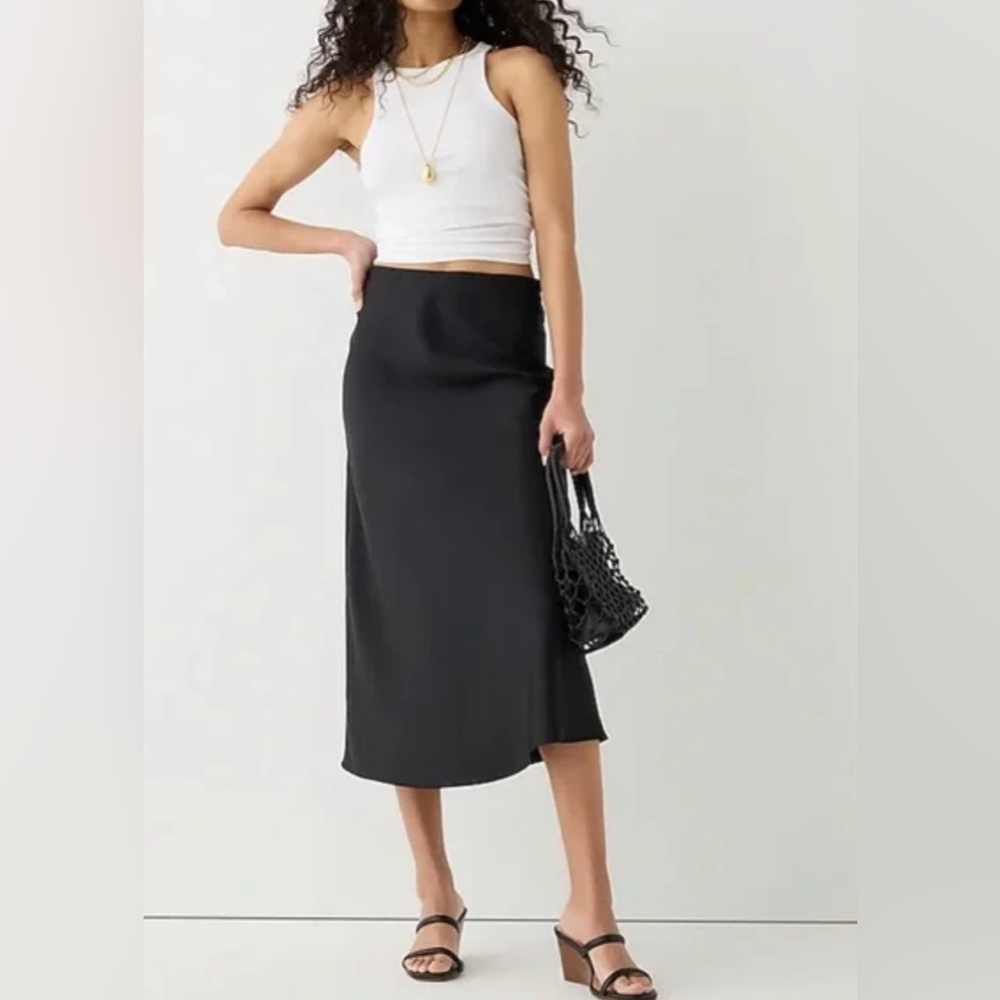 Rachel Zoe NWT satin like midi skirt